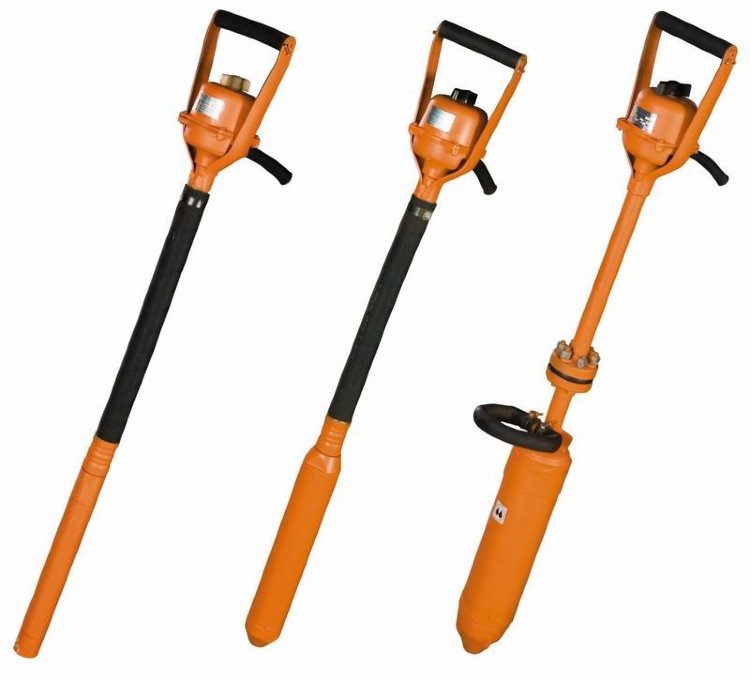 A deep vibrator with a built-in electric motor.(with cable) IV-78 (d..50mm)